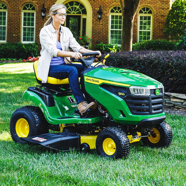 John Deere S100 17.5-HP Hydrostatic Riding Lawn Mower with 42-inch Deck - Perfect for Mulching!